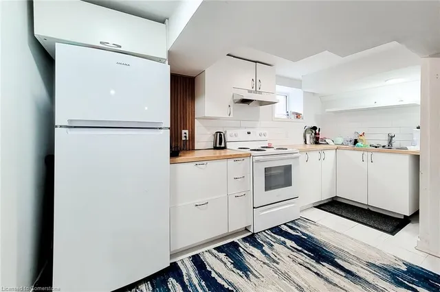 Additional image 27 of 698 Upper Sherman Ave