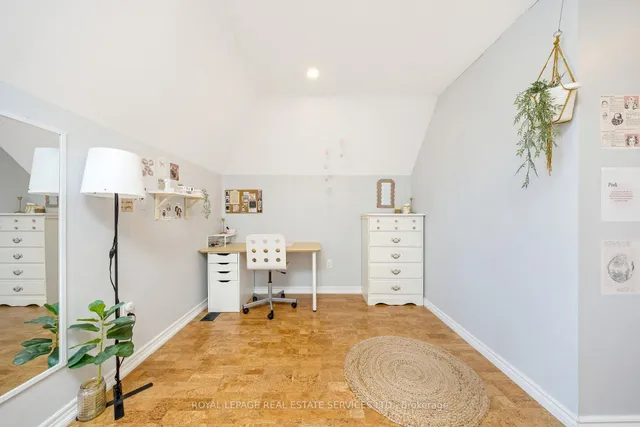 Additional image 22 of 606 Nairn Circ