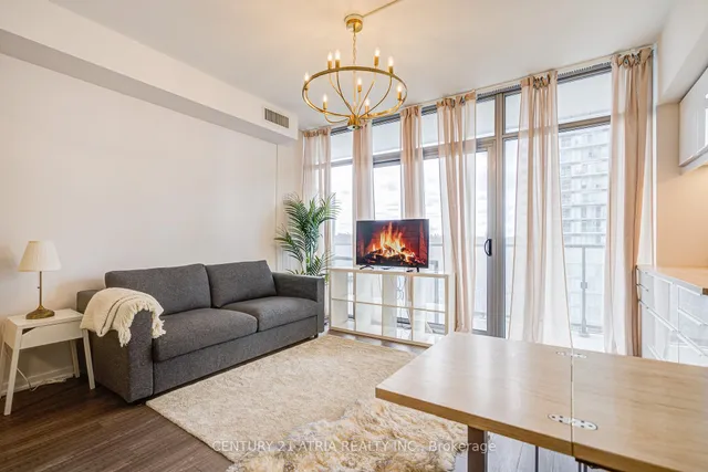 Additional image 25 of 105 The Queensway N/A Unit 812