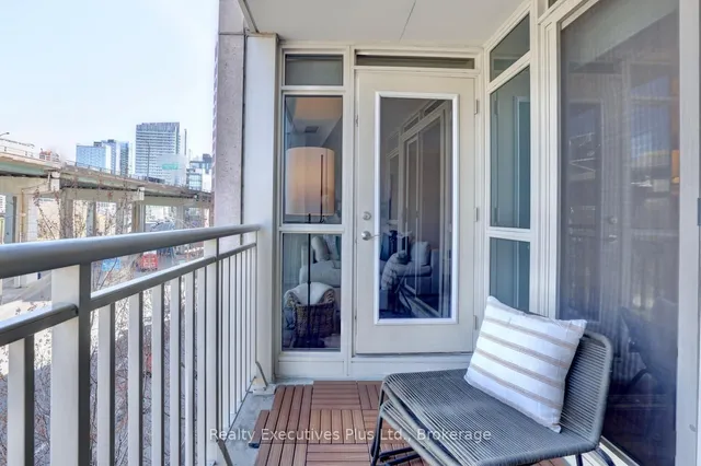 Additional image 29 of 35 Bastion St Unit 619