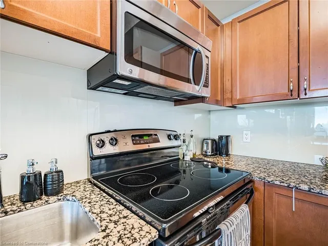 Additional image 20 of 3865 Lake Shore Blvd Unit 401