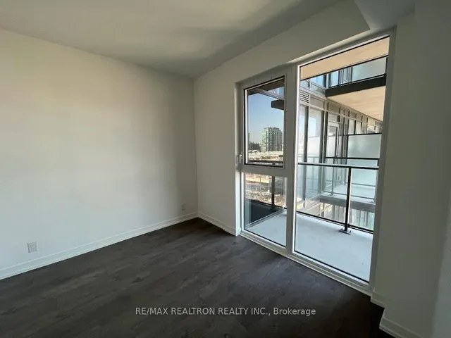 Additional image 6 of 270 Dufferin St Unit 602