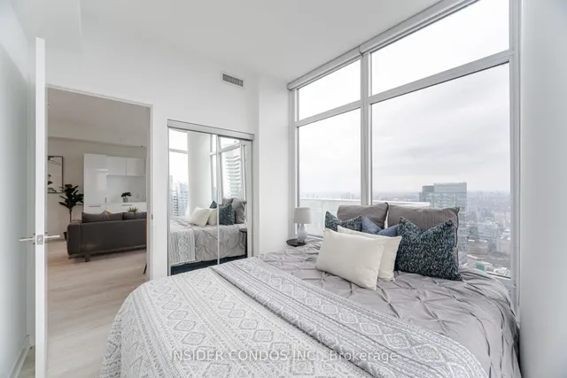 Additional image 25 of 501 Yonge St Unit 5202