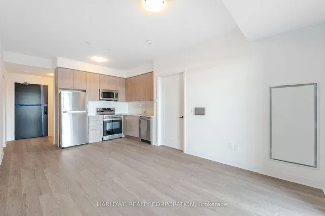 Additional image 5 of 480 Gordon Krantz Ave Unit 215