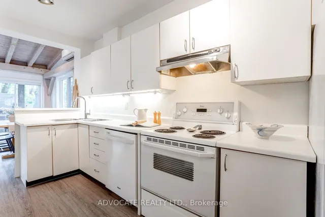 Additional image 19 of 49 Melrose Ave