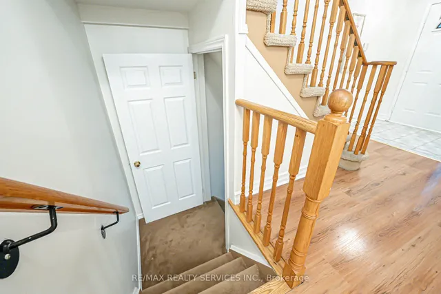 Additional image 32 of 192 Cresthaven Rd Unit 19