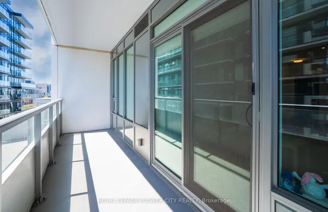 Additional image 16 of 212 King William St Unit 907