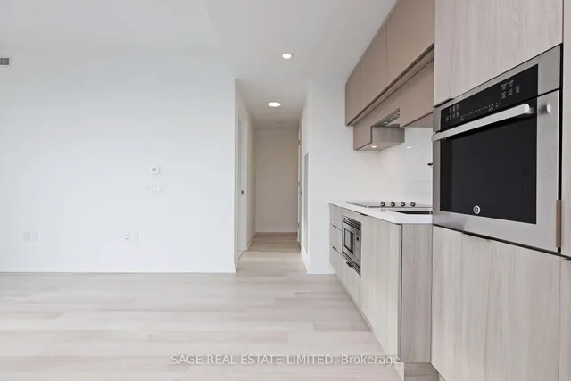 Additional image 28 of 39 Roehampton Ave Unit 3803