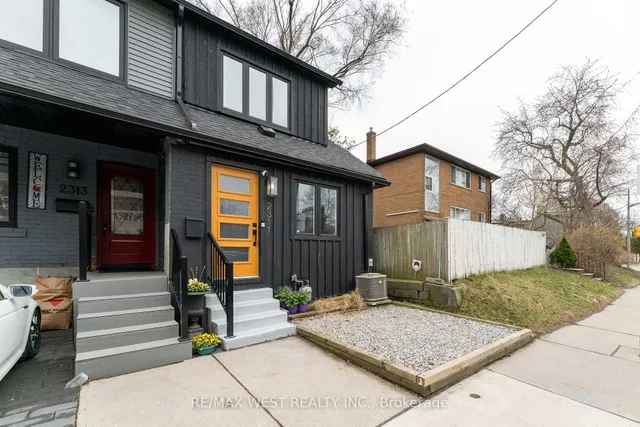 2311 Gerrard St