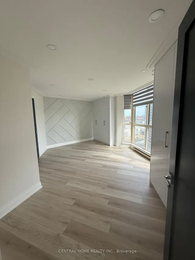 Additional image 7 of 85 Skymark Dr Unit 1602