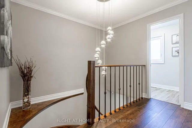 Additional image 13 of 4302 Highgate Cres