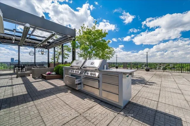 Additional image 44 of 2 Lancaster St Unit 403