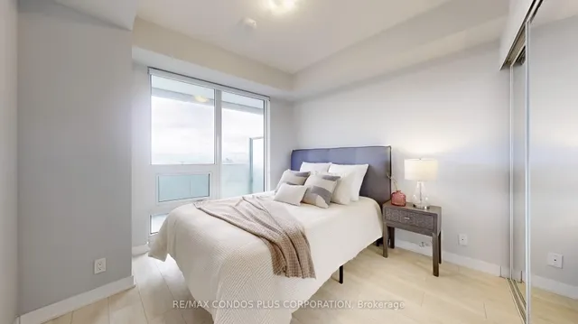 Additional image 9 of 2221 Yonge St Unit 2508