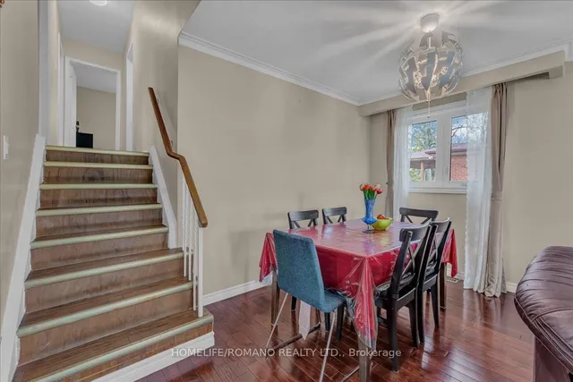 Additional image 12 of 43 Hoover Cres