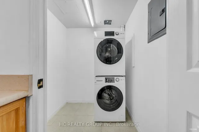 Additional image 26 of 889 Bay St Unit 1011