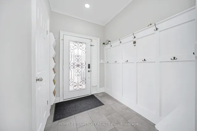 Additional image 5 of 4093 Medland Dr