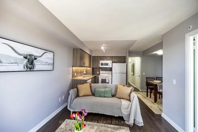 Additional image 15 of 30 Meadowglen Pl Unit 1208