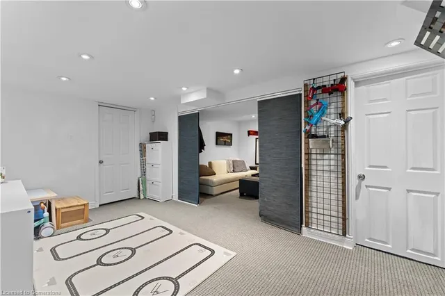 Additional image 27 of 26 Waterbury Dr