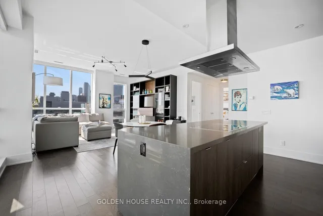 Additional image 26 of 55 Merchants' Wharf N/A Unit 1023