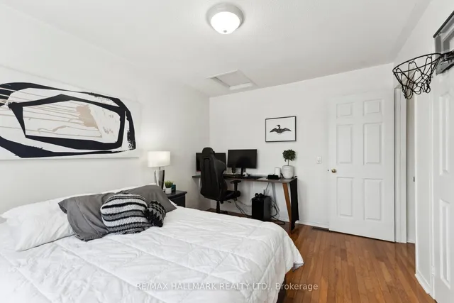 Additional image 28 of 128 Seaside Circ