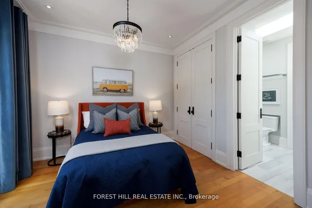 Additional image 25 of 102 Chaplin Cres