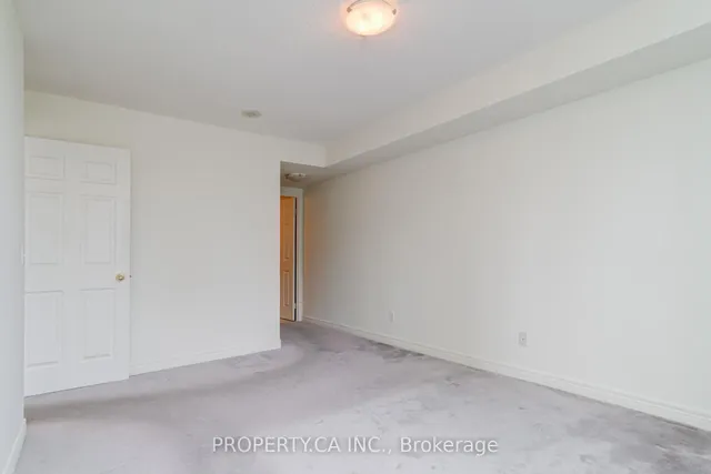 Additional image 16 of 18 Parkview Ave Unit 1008