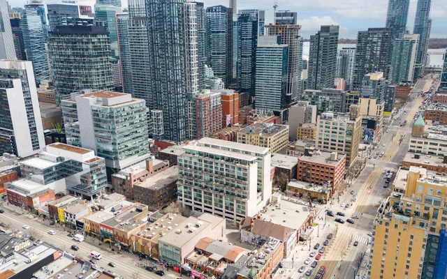 Additional image 27 of 388 Richmond St Unit 919