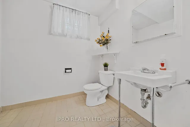 Additional image 38 of 2 Aylesbury Rd