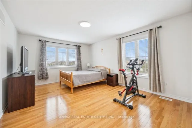 Additional image 17 of 37 Interlude Dr