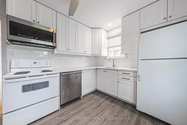 Additional image 9 of 8 Sinclair Crt