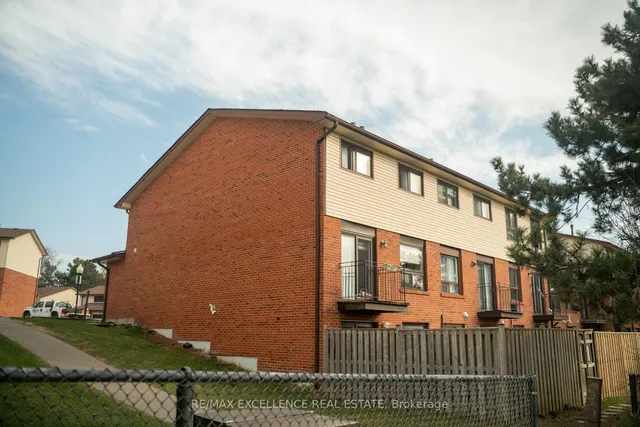 Additional image 2 of 35 Collins Cres Unit 34