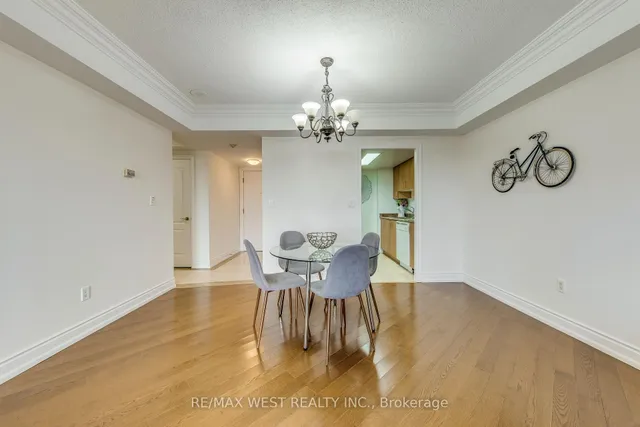 Additional image 7 of 2088 Lawrence Ave Unit 710