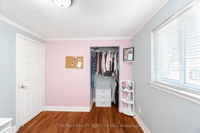 Additional image 20 of 8 Reigate Ave