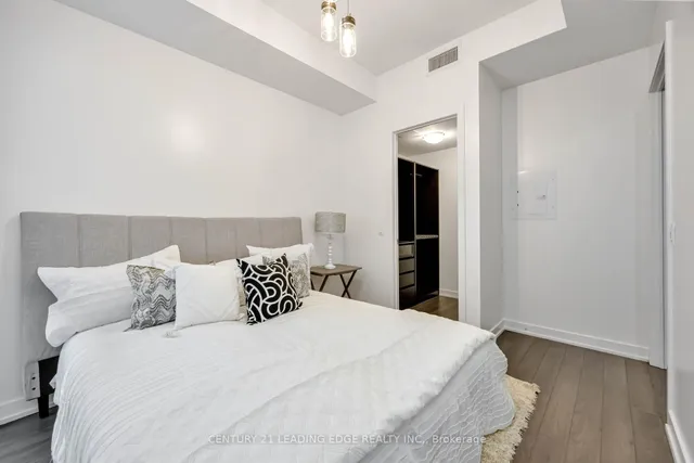 Additional image 15 of 10 Park Lawn Rd Unit 621