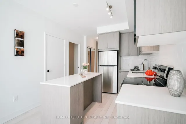 Additional image 9 of 60 George Butchart Dr Unit 718