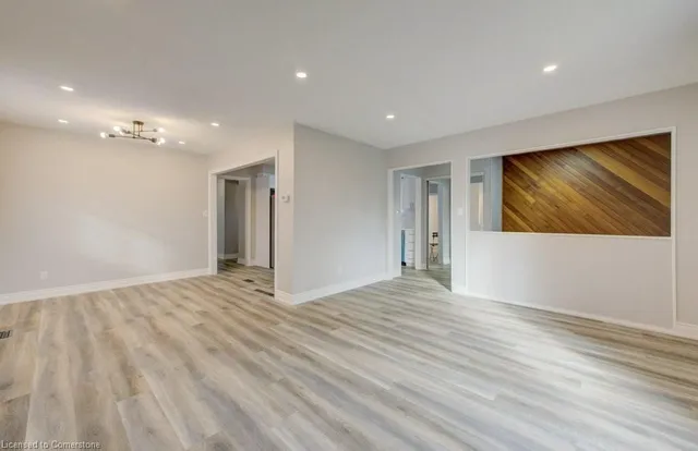 Additional image 9 of 582 Chamberlain Rd