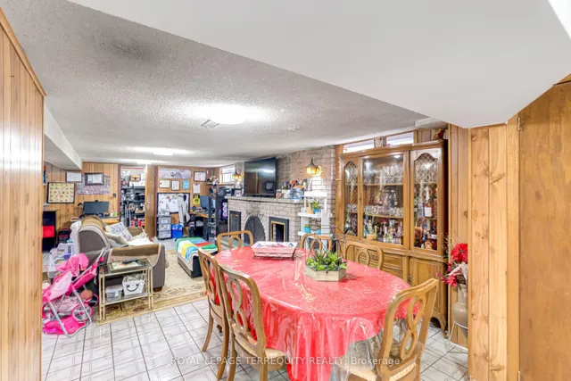 Additional image 18 of 532 Silverthorn Ave