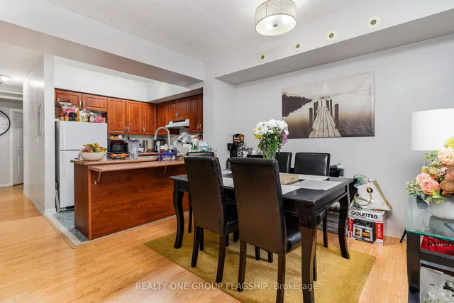 Additional image 4 of 3045 Finch Ave Unit 1032