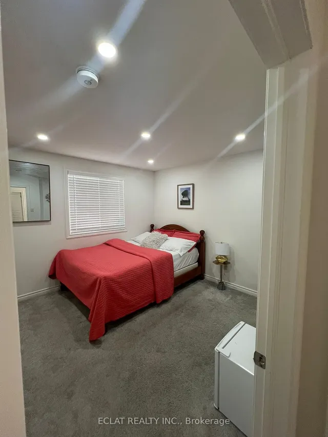 Additional image 26 of 23 Riehm St