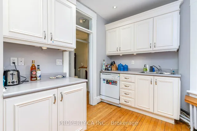 Additional image 22 of 1126 Dovercourt Rd