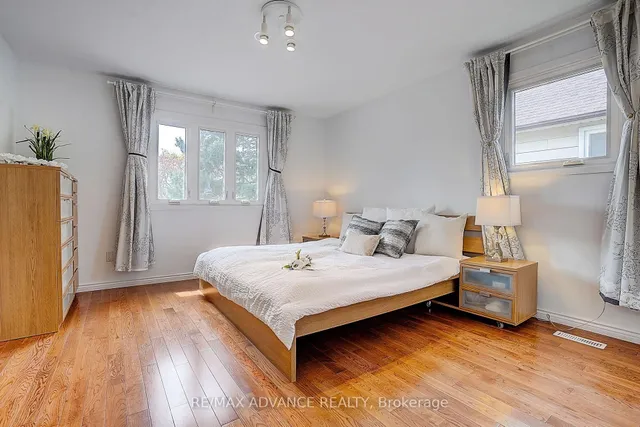 Additional image 31 of 86 Placentia Blvd