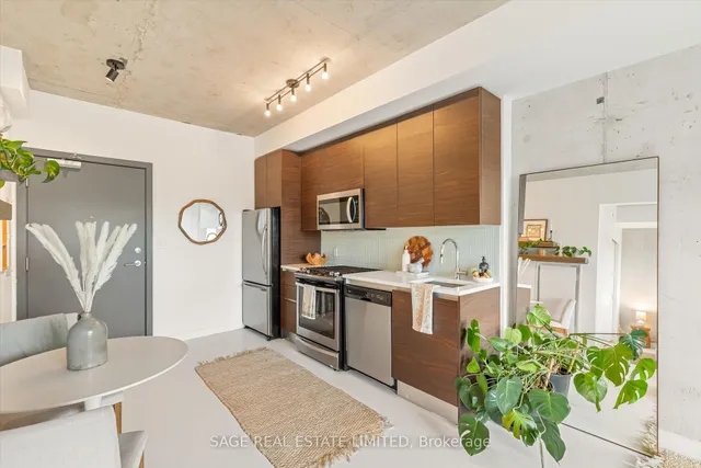 Additional image 6 of 246 Logan Ave Unit 406