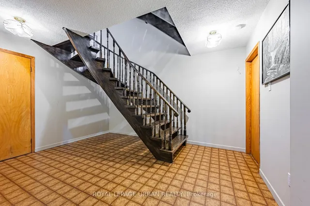 Additional image 28 of 66 Aura Lea Blvd