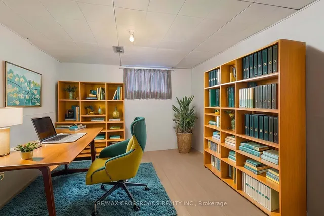 Additional image 28 of 1310 Victoria Park Ave