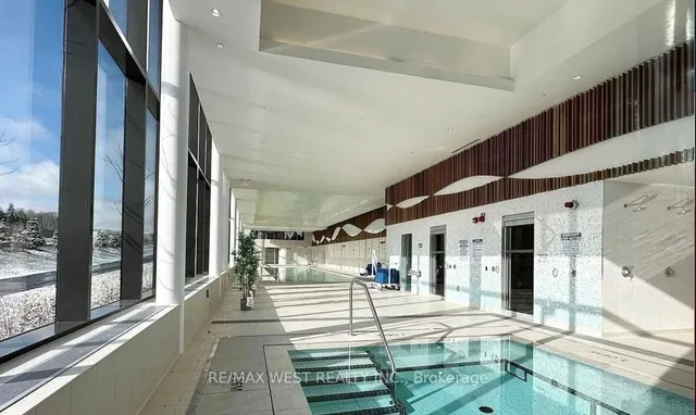 Additional image 13 of 95 Mcmahon Dr Unit 1607