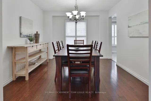 Additional image 13 of 2223 VISTA Dr