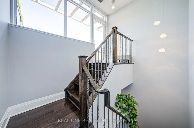 Additional image 34 of 21 Clairtrell Rd Unit Ph701