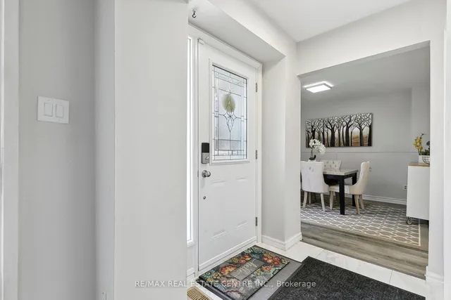 Additional image 3 of 2 Dailing Gate Unit 56