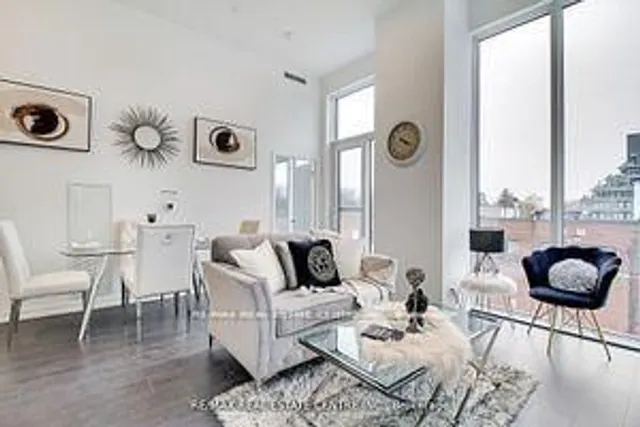 Additional image 19 of 2020 Bathurst St Unit 211