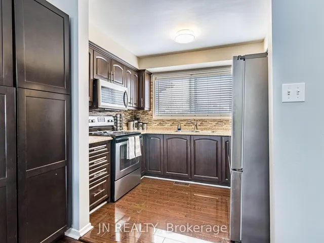 Additional image 21 of 79 Foster Cres Unit 79